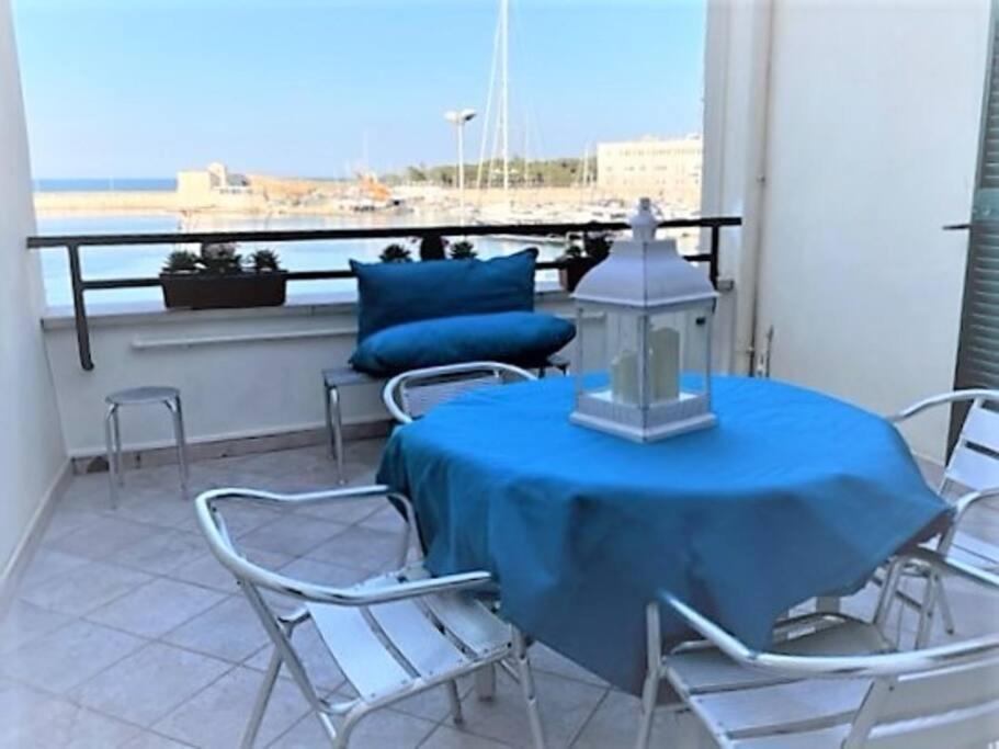 Emozioni Dal Porto Apartment Trani Exterior photo