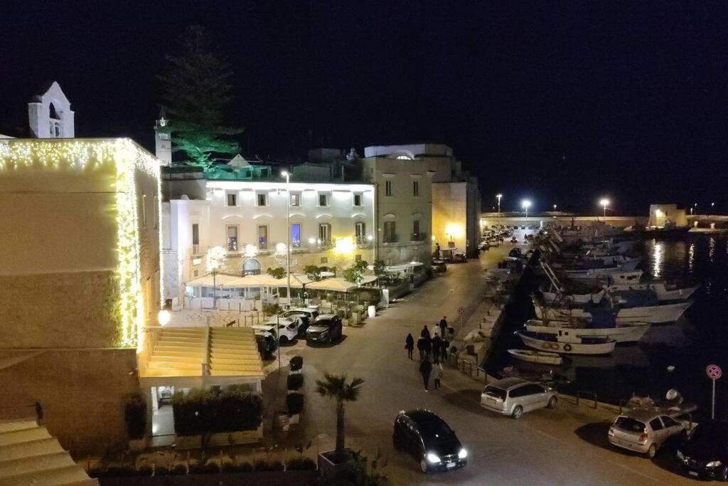 Emozioni Dal Porto Apartment Trani Exterior photo